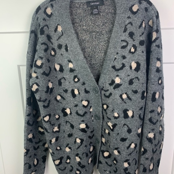 Karen Kane SMALL Animal Jacquard Cardigan Sweater Gray Button Front Plush - Picture 3 of 8